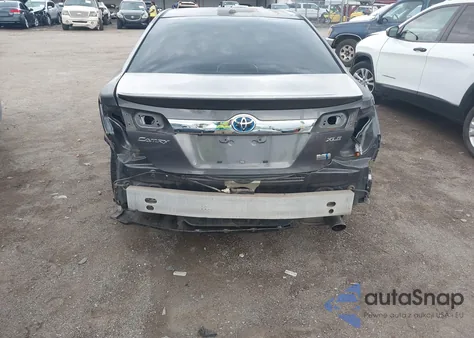 2013 Toyota Camry Hybrid Xle z USA, uszkodzony, nr VIN 4T1BD1FK4DU081820